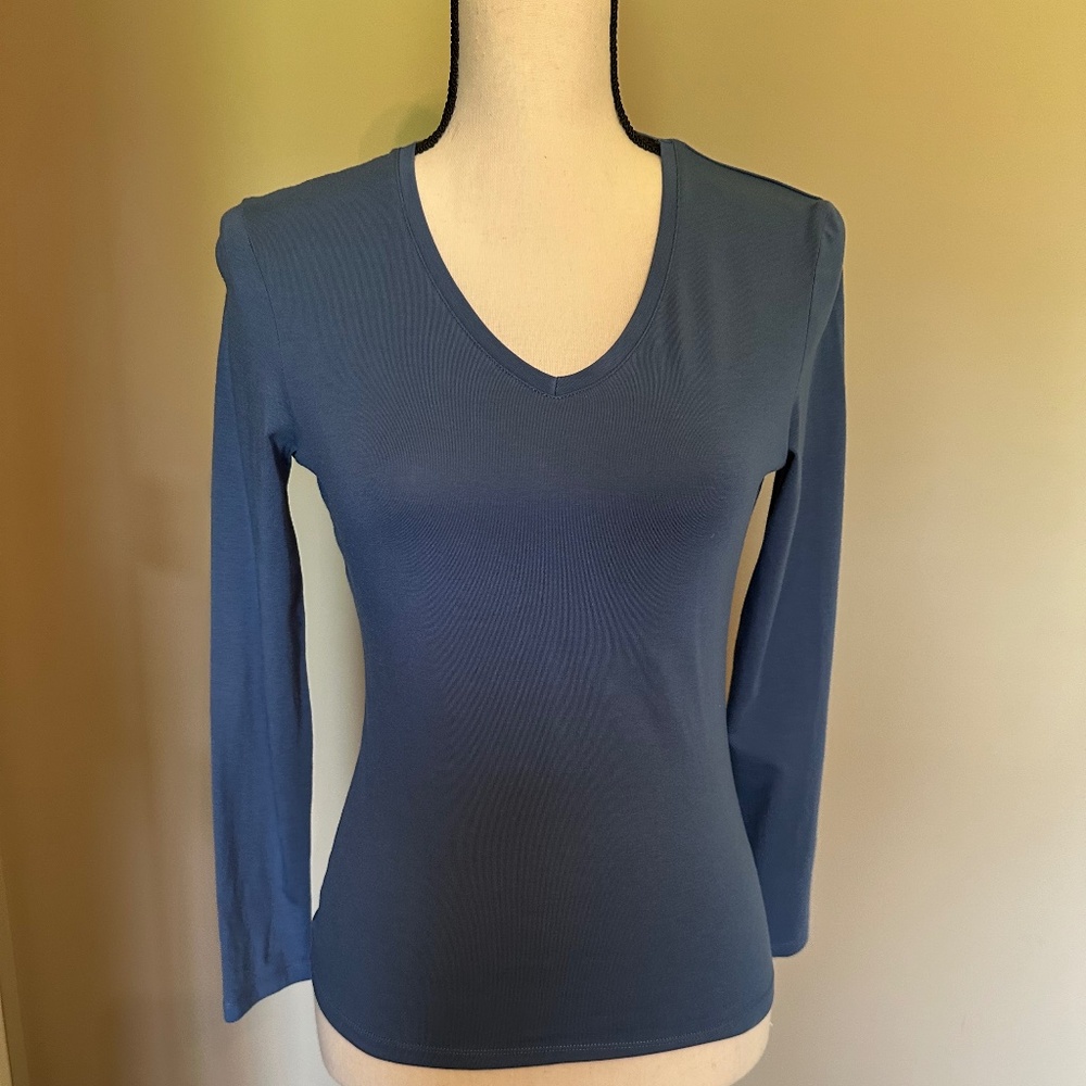 Kettlewell Long Sleeve V-Neck Top